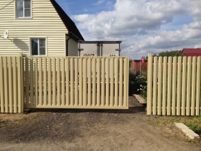 Ворота откатные из евроштакетника - пример 12 фото в Арзамасе