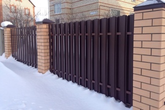 Забор из евроштакетника в шахматном порядке 30 метров фото в Арзамасе